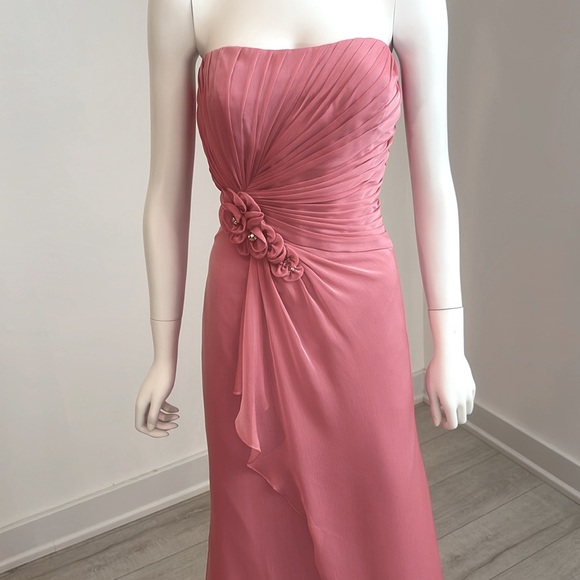 NWT SAMPLE BELLA FORMALSby Venus Bridal size 12 Rose Iridescent Chiffon Pristine - Picture 4 of 10